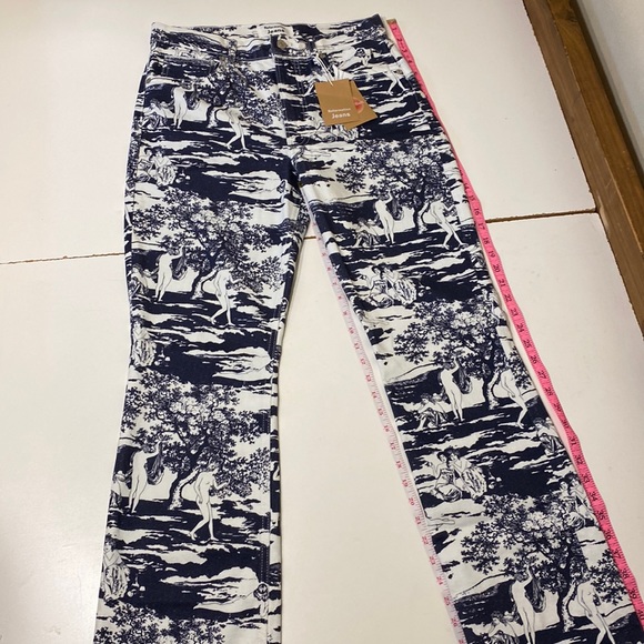 NWT Reformation Naked Lunch print Peyton high rise bootcut Jeans RARE size 29 - Picture 14 of 16